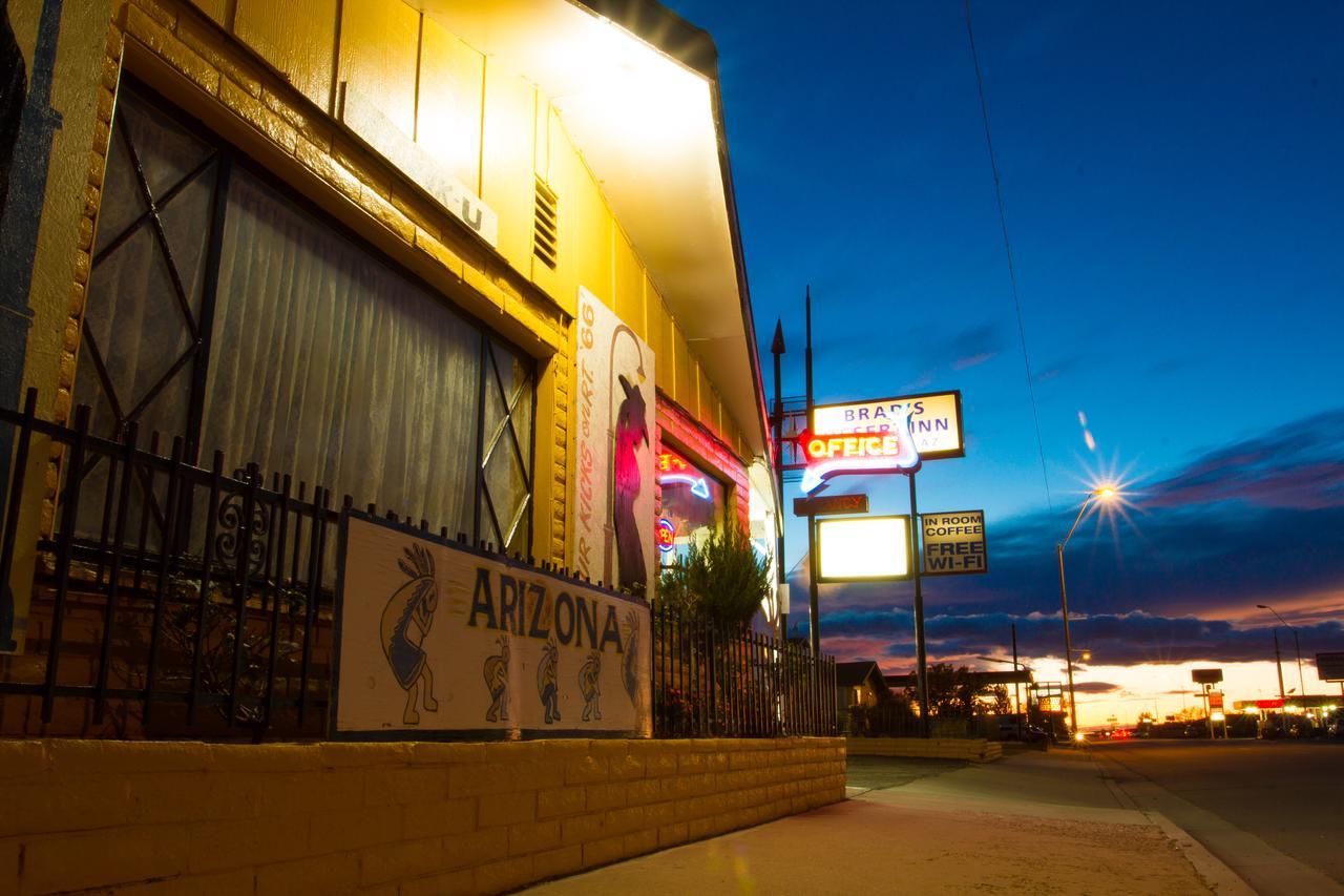 Brad'S Desert Inn Holbrook Esterno foto