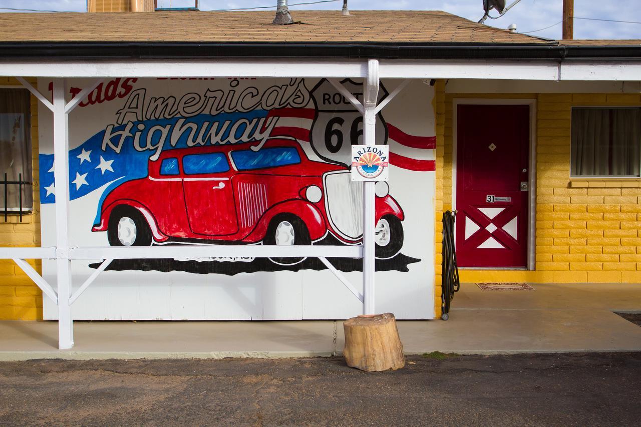 Brad'S Desert Inn Holbrook Esterno foto