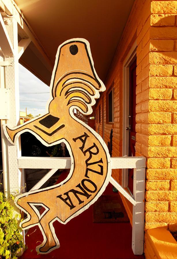 Brad'S Desert Inn Holbrook Esterno foto
