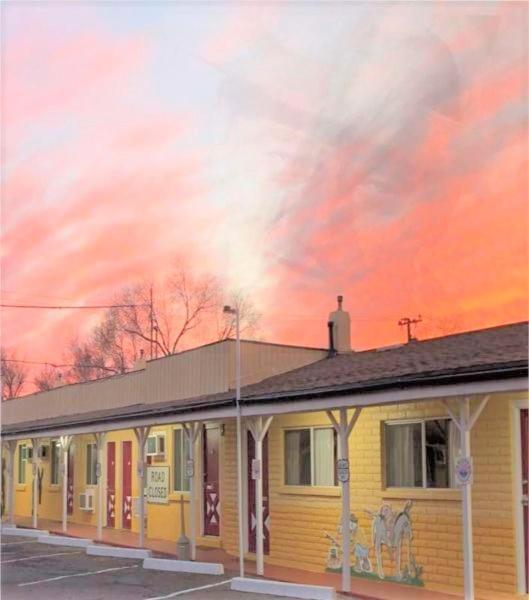 Brad'S Desert Inn Holbrook Esterno foto